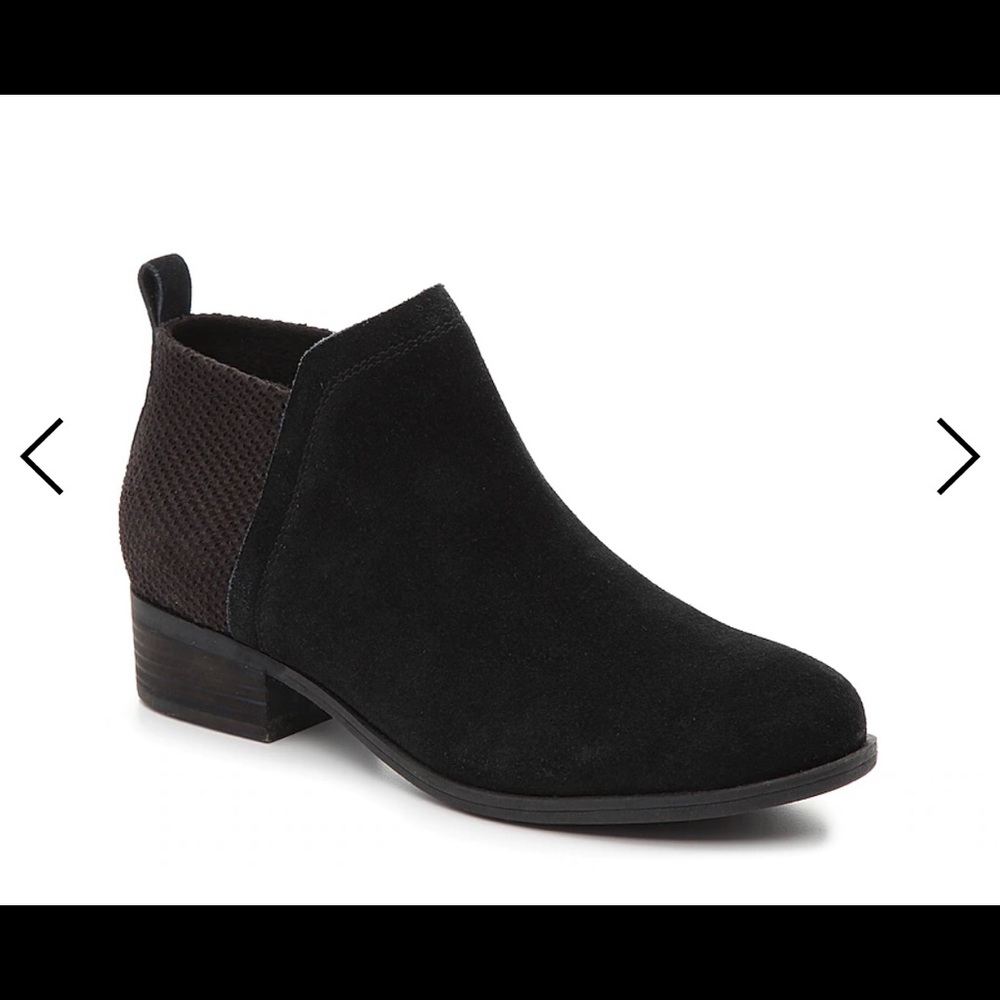 TOMS black booties EUC